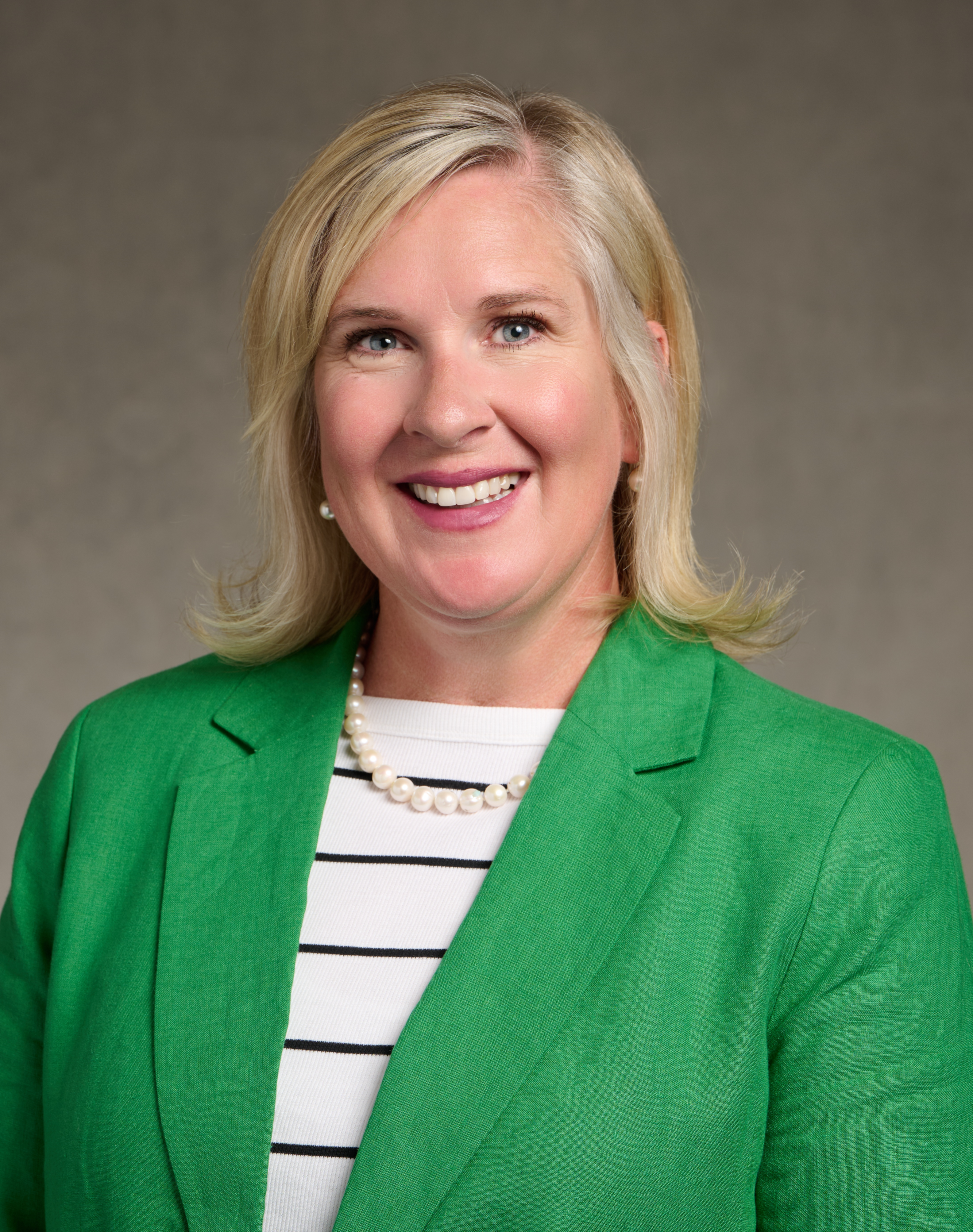 Shelly Nielson headshot